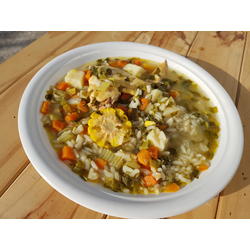 PUCHERO DE GALLINA CON CALDO, ARROZ Y HORTALIZAS DE LA QUINTA