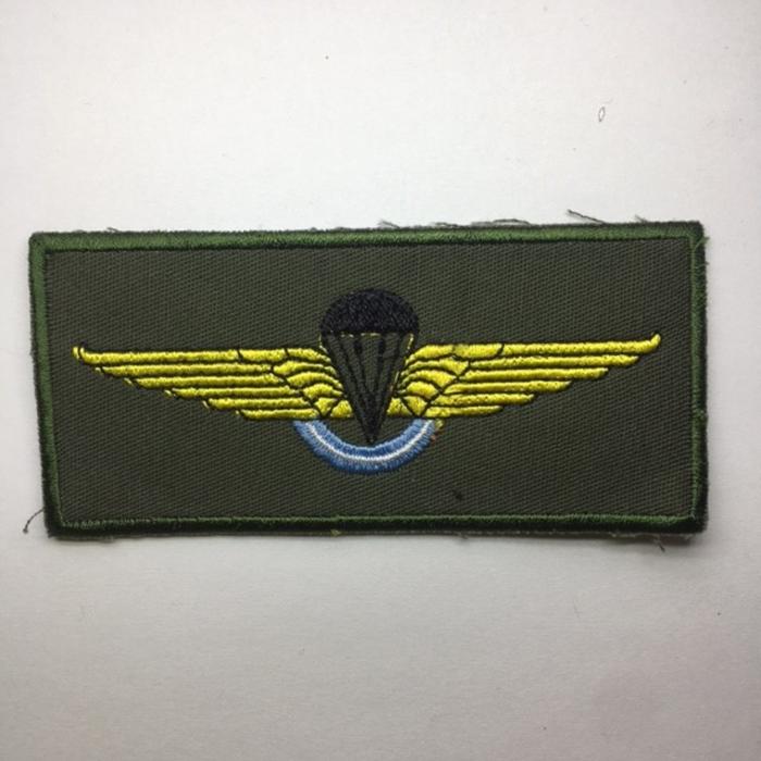 PARACAIDISTA MILITAR