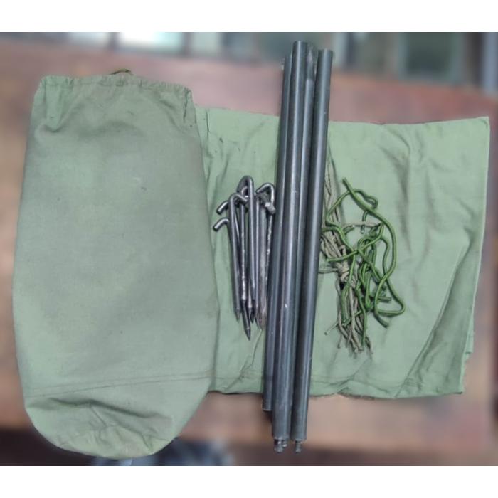CARPA DE CAMPAA DE DOBLE PAO, CON ESTACAS Y PARANTES, SIN USO
