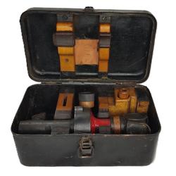 GONIOMETRO DE PRECISION DE ARTILLERIA EN SU CAJA